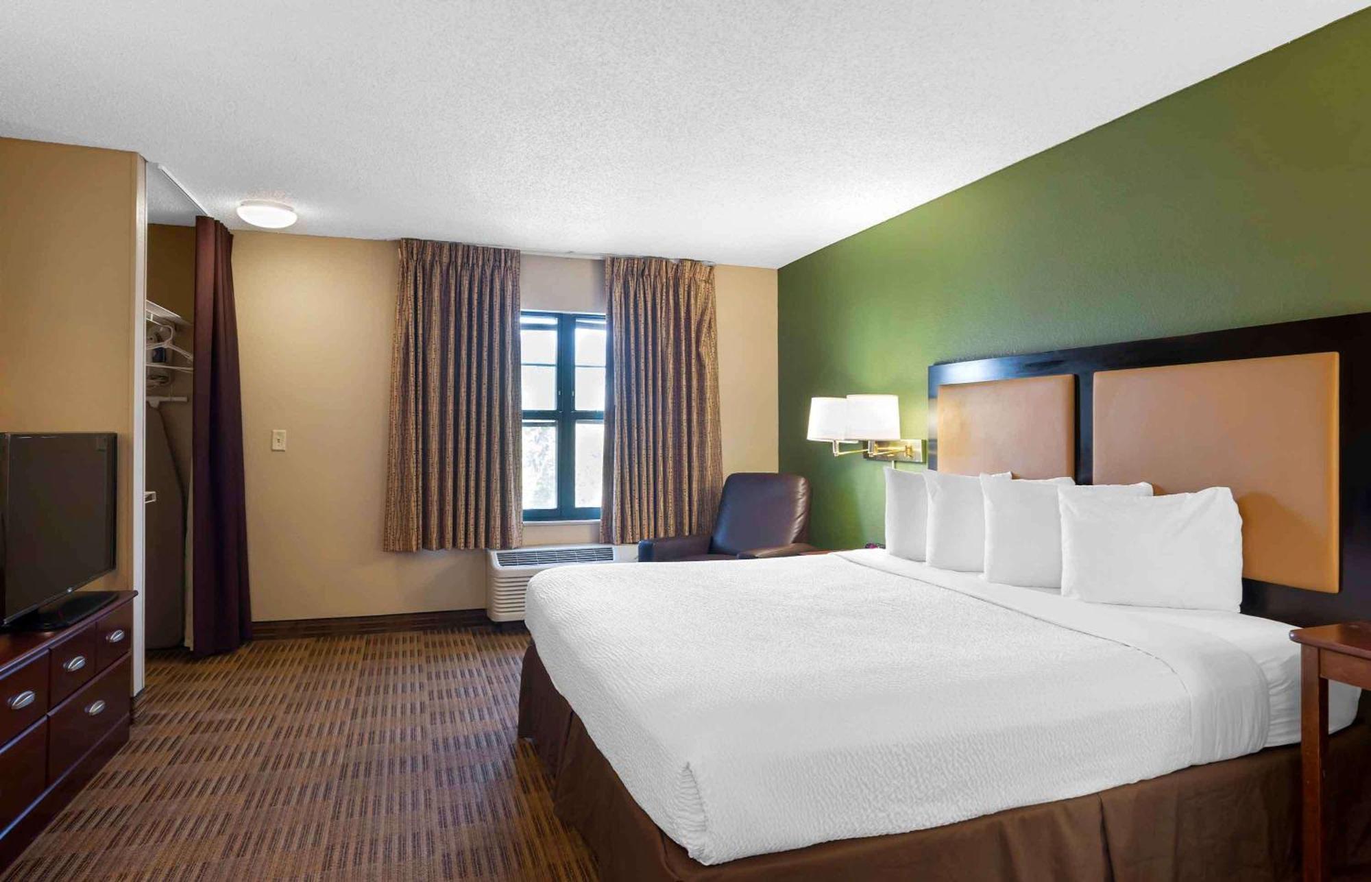 Extended Stay America Suites - Seattle - Bellevue - Factoria Экстерьер фото